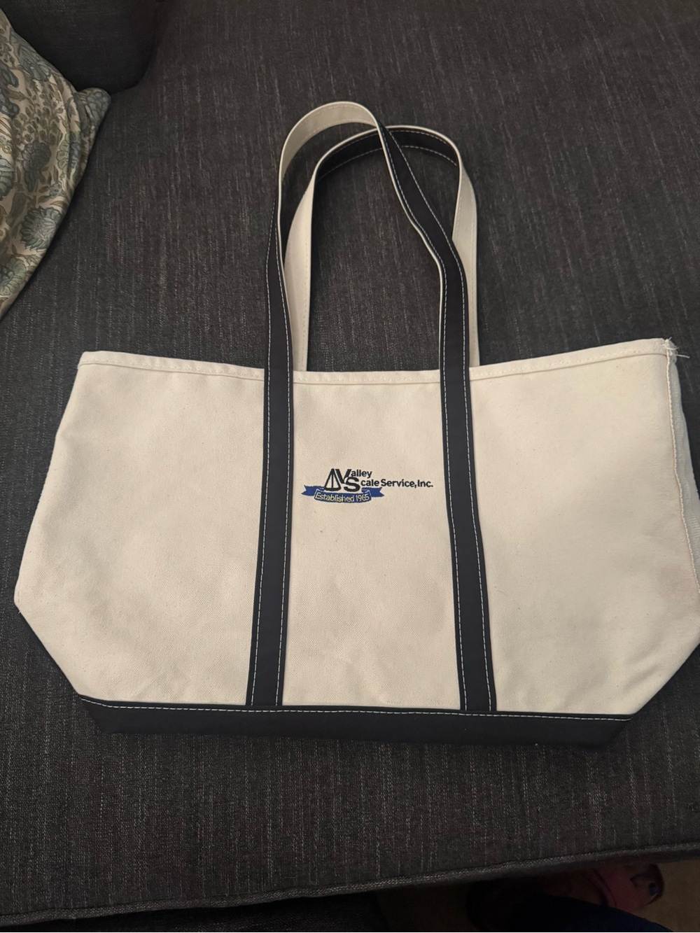 L.L. Bean XL Boat and Tote Black Trim